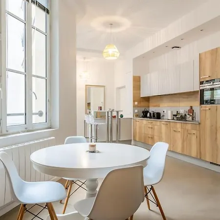 Superbe Loft 67 M2 Bastille Marais Paris